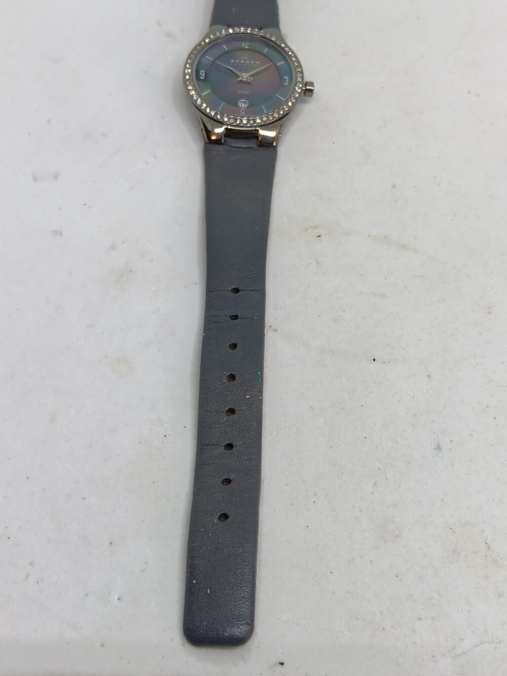 Skagen 630SMLM Women's 27mm Slim Profile Crystal Accent MOP Dial Quartz Watch - Picture 8 of 11